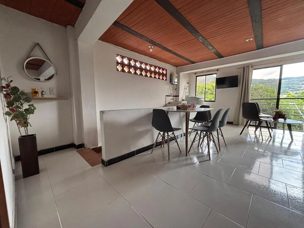 Apartamento Vista Bella En La Mitad De Μεντεγίν 0*,
